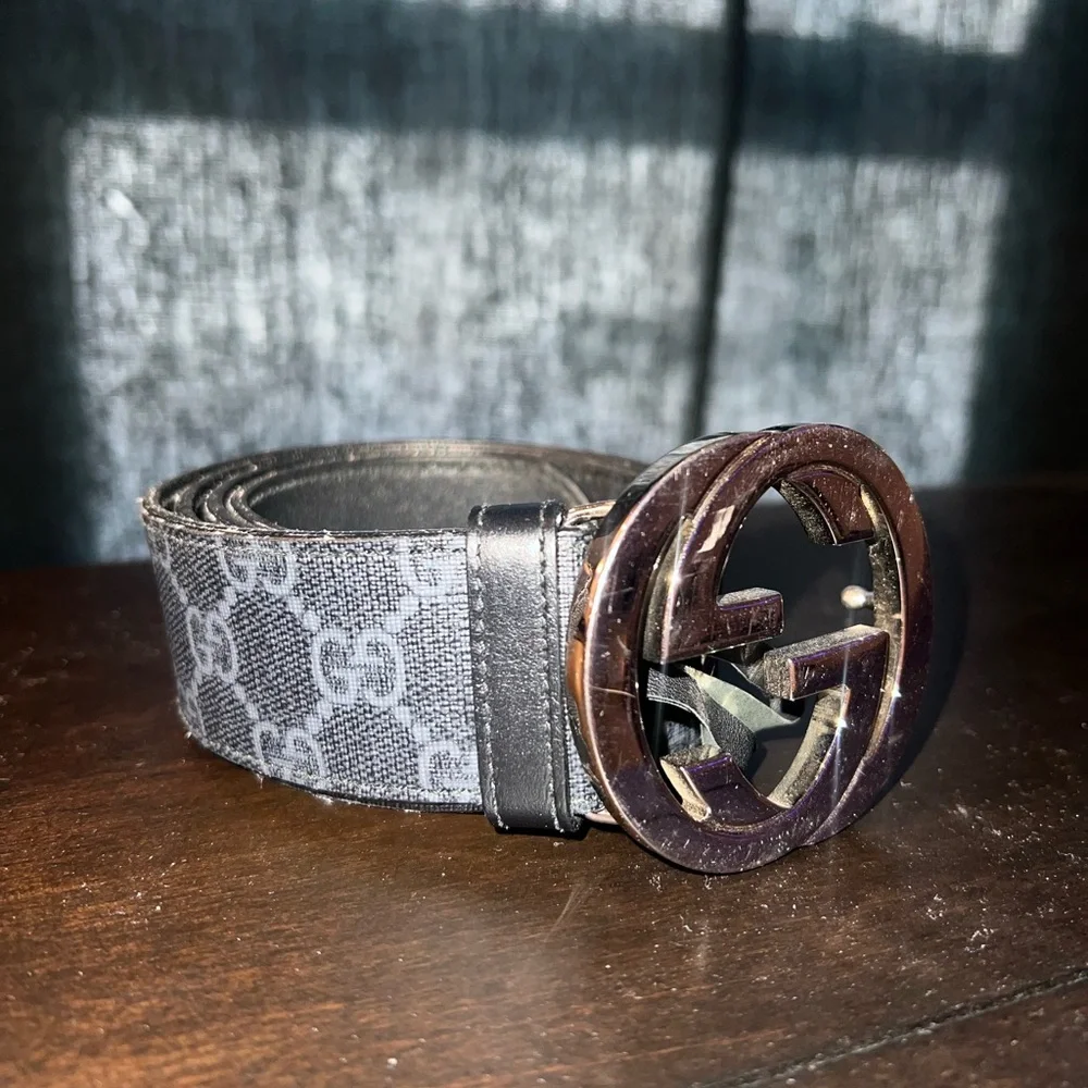 Gucci Silver Logo Belt - Picture 2 of 4